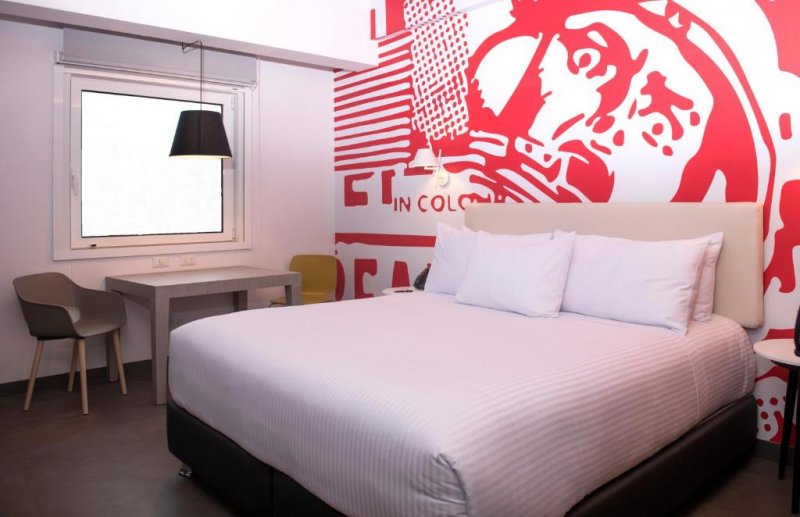 Radisson RED Miraflores
